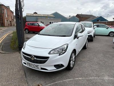 Used Vauxhall Corsa 75 HP (55 kW) 2017 White Hatchback