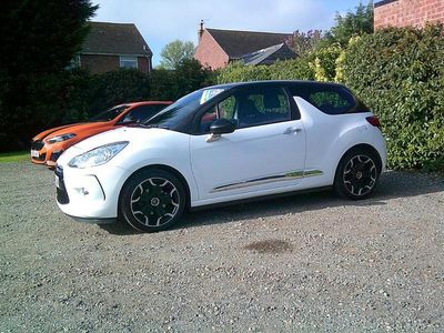 Używany Citroën DS3 2012 Biały Hatchback
