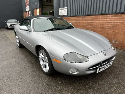 Used Jaguar XK8 300 HP (220 kW) 2002 Silver Cabriolet