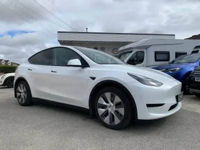 Used Tesla Model Y RWD 219 kW (299 HP) 2023 White SUV
