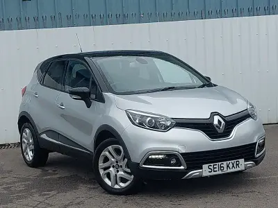 Used Renault Captur Signature 90 HP (66 kW) 2016 Silver SUV