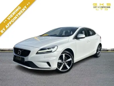 Usado Volvo V40 R-Design 152 CV (111 kW) 2018 Blanco Utilitario