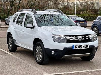 White Used 2015 Dacia Duster Lauréate Hatchback | £4,250 (Good price)