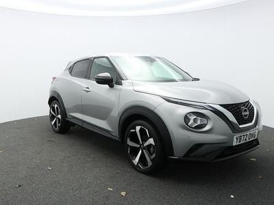 Usado Nissan Juke Tekna 114 HP (83 kW) 2022 Prateado SUV