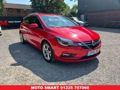 Used Vauxhall Astra SRi 150 HP (110 kW) 2018 Red Hatchback