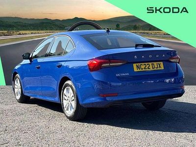 Begagnad Skoda Octavia SE 110 HK (80 kW) 2022 Blå Halvkombi