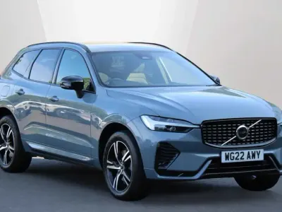 Used Volvo XC60 R-Design 197 HP (144 kW) 2022 SUV