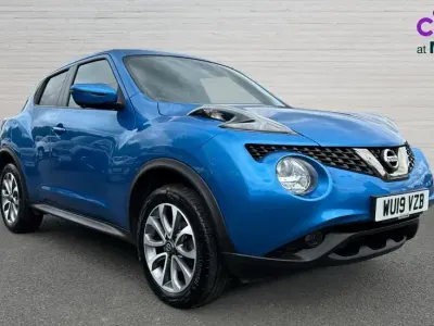 Usado Nissan Juke Tekna 112 HP (82 kW) 2019 Azul SUV