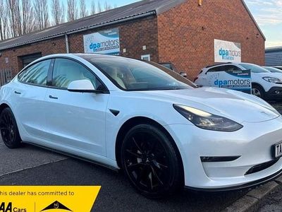 White Used 2021 Tesla Model 3 Long Range AWD Sedan | £18,995 (A bit pricey)