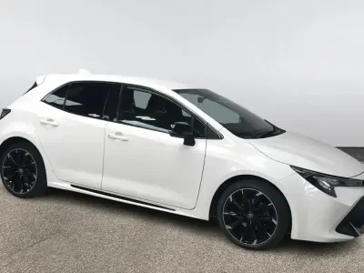 Used Toyota Corolla Sport 122 HP (89 kW) 2022 White Hatchback