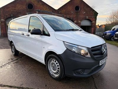 Used Mercedes Vito Progressive 140 HP (102 kW) 2023 White Van