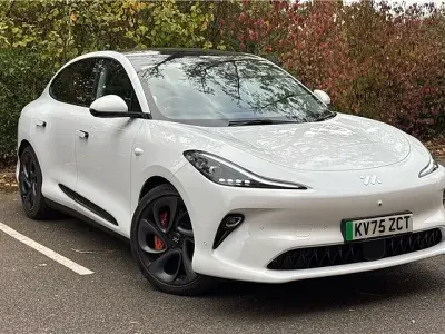 New MG IM6 553 kW (752 HP) 2025 Solid  arctic white SUV