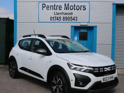 Used Dacia Sandero Journey 91 HP (66 kW) 2023 White Hatchback