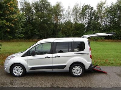 Silver Used 2018 Ford Tourneo Connect Zetec MPV | £11,495 (Good price)