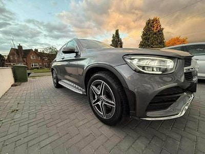 Begagnad Mercedes GLC220 AMG line 2020 Grå Kombi