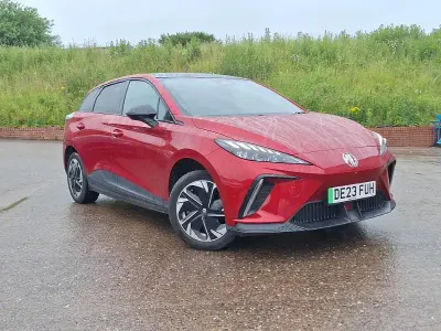 Used MG MG4 EV Trophy 149 kW (203 HP) 2023 Red Hatchback