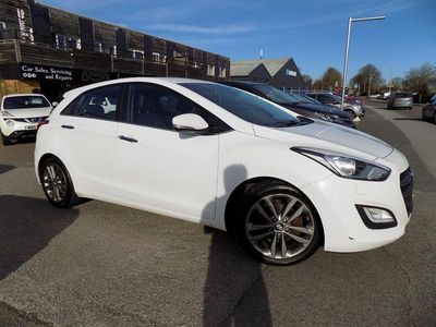 Used Hyundai i30 Premium 136 HP (100 kW) 2015 White Hatchback