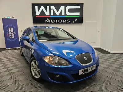 Usado Seat Leon Ecomotive 105 HP (77 kW) 2011 Azul Citadino