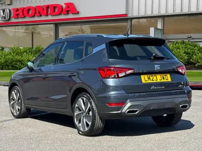 Używany Seat Arona FR Sport 2023 Szary SUV