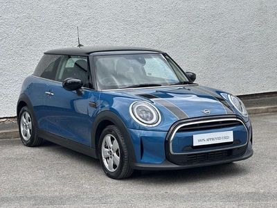Used Mini Cooper Classic 134 HP (98 kW) 2023 Blue Hatchback