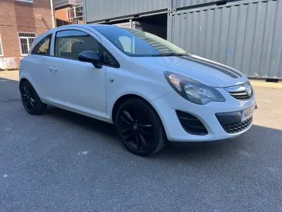 Second-hand Vauxhall Corsa 2014 Alb Hatchback