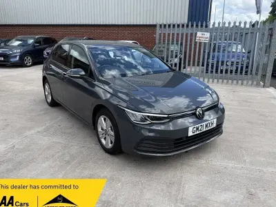 Used VW Golf VIII Life 150 HP (110 kW) 2021 Hatchback