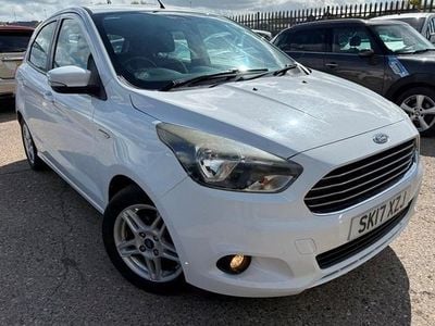 Used Ford Ka Plus Zetec 70 HP (51 kW) 2017 White Hatchback