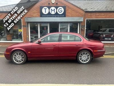 Used Jaguar S-Type SE 206 HP (151 kW) 2007 Red Sedan
