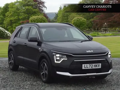 Gebraucht Kia Niro 139 PS (102 kW) 2022 Schwarz SUV