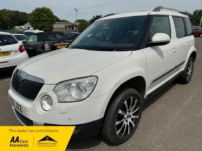 Used Skoda Yeti LAURIN & KLEMENT 170 HP (125 kW) 2013 White SUV