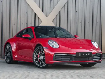 Used Porsche 911S 450 HP (330 kW) 2019 Red Coupe