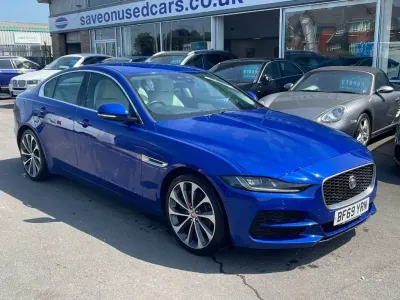 Used Jaguar XE SE 180 HP (132 kW) 2019 Blue Sedan