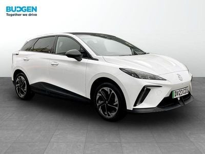Used MG MG4 EV Trophy 150 kW (204 HP) 2023 White Hatchback