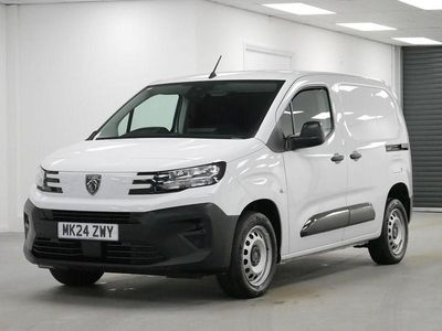Used Peugeot Partner 100 HP (73 kW) 2024 White MPV