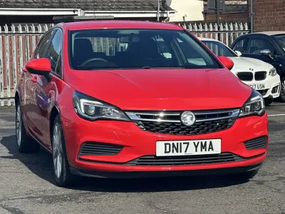 Second-hand Vauxhall Astra Design Edition 125 CP (91 kW) 2017 Roșu Hatchback