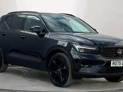 Used Volvo XC40 Plus 197 HP (144 kW) 2025 Black SUV
