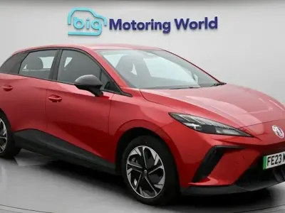 Used MG MG4 EV SE 319 kW (435 HP) 2023 Red Hatchback