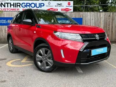 Używany Suzuki Vitara 116 KM (85 kW) 2025 Czerwony SUV