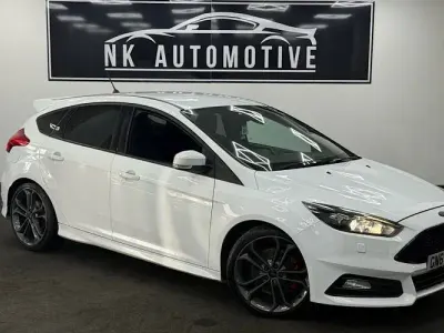 Used Ford Focus ST 250 HP (183 kW) 2016 Hatchback