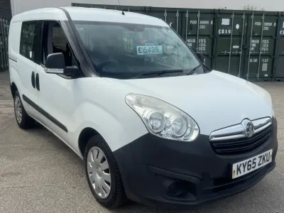 Used Vauxhall Combo 2015 White MPV