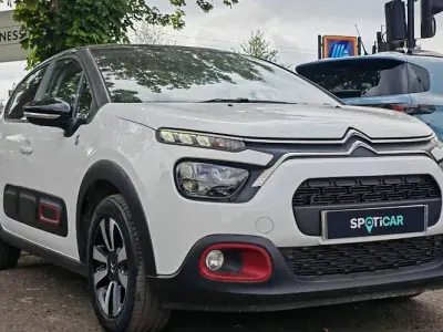 Używany Citroën C3 PureTech 83 KM (61 kW) 2022 Biały Hatchback