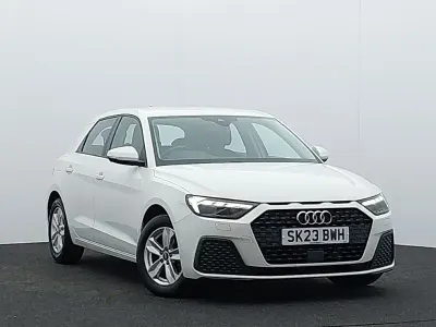 Used Audi A1 Design 95 HP (69 kW) 2023 White SUV