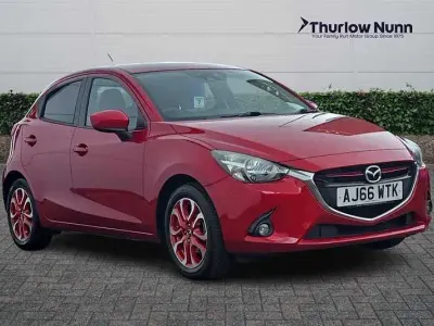 Used Mazda 2 Inclusive 90 HP (66 kW) 2016 Red Hatchback