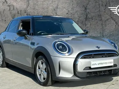 Used Mini Cooper Classic 134 HP (98 kW) 2023 Silver Hatchback