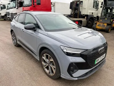 Second-hand Audi Q4 e-tron 150 kW (204 CP) 2023 Gri SUV