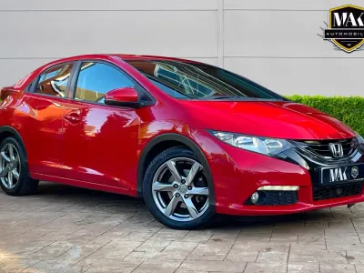 Używany Honda Civic SE Plus 142 KM (104 kW) 2014 Czerwony Hatchback