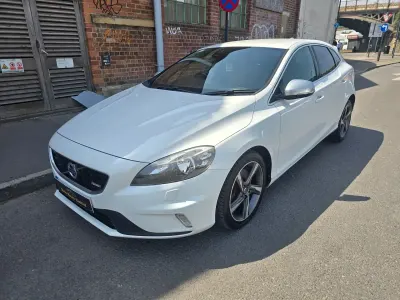 Usado Volvo V40 R-Design 150 HP (110 kW) 2013 Branco Citadino