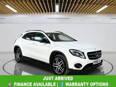 Usado Mercedes GLA180 Urban 122 HP (89 kW) 2018 Branco SUV