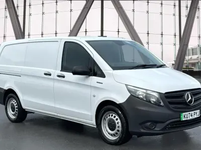 Begagnad Mercedes e-Vito Progressive 85 kW (116 HK) 2024 Vit Van