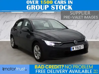 Begagnad VW Golf VIII S 130 HK (95 kW) 2023 Grå Halvkombi